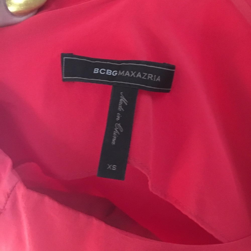 BCBG Max Azria Red Ruffle Sleeveless Keyhole Top - Picture 4 of 4